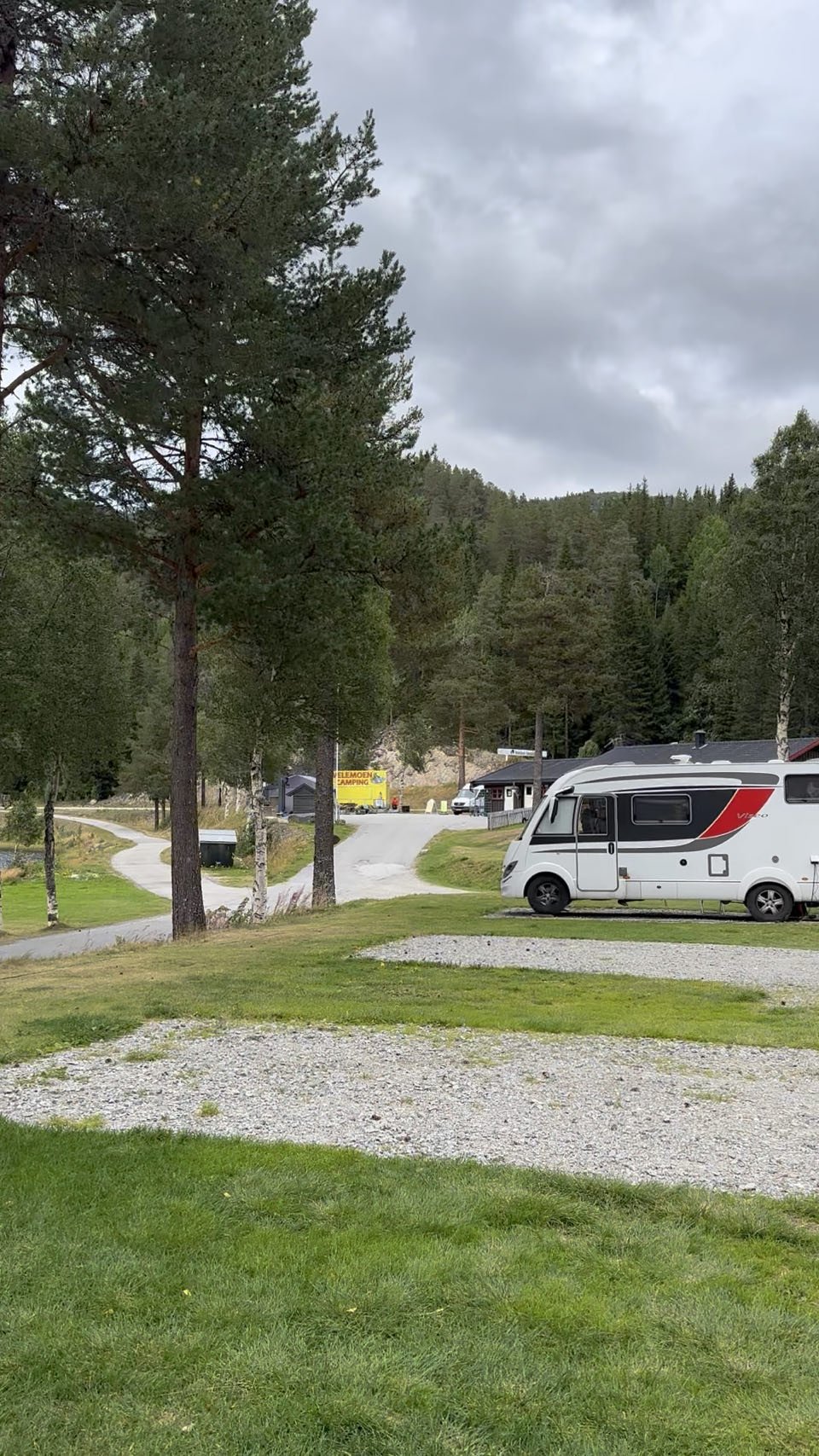 Roadtrip door Fjord-Noorwegen: praktische tips voor 2 campers — Edland | Double Trouble 🫶