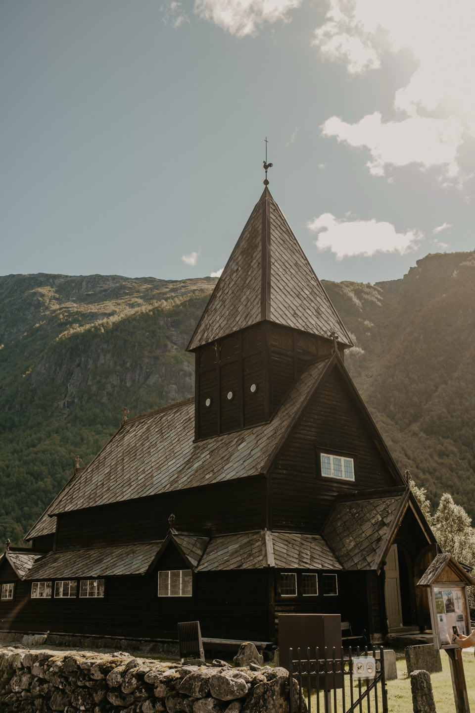 Roadtrip door Fjord-Noorwegen: praktische tips voor 2 campers — Edland & Odda | Verkenning met de Squad 🔎