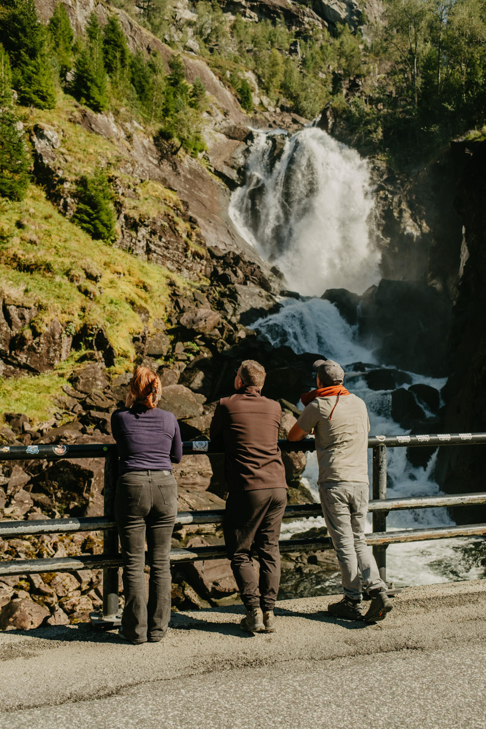 Roadtrip door Fjord-Noorwegen: praktische tips voor 2 campers — Edland & Odda | Verkenning met de Squad 🔎