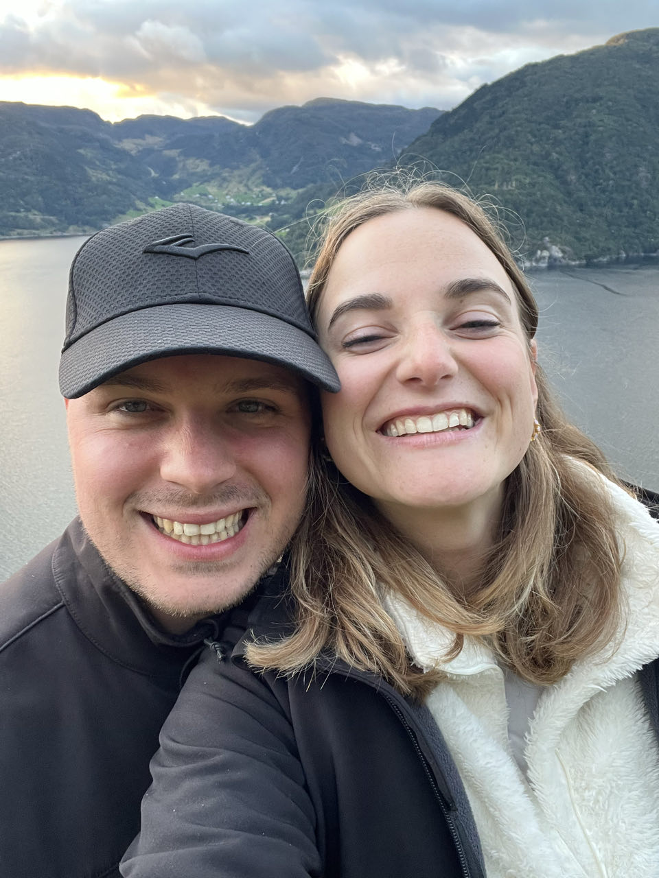 Roadtrip door Fjord-Noorwegen: praktische tips voor 2 campers — Edland & Odda | Verkenning met de Squad 🔎