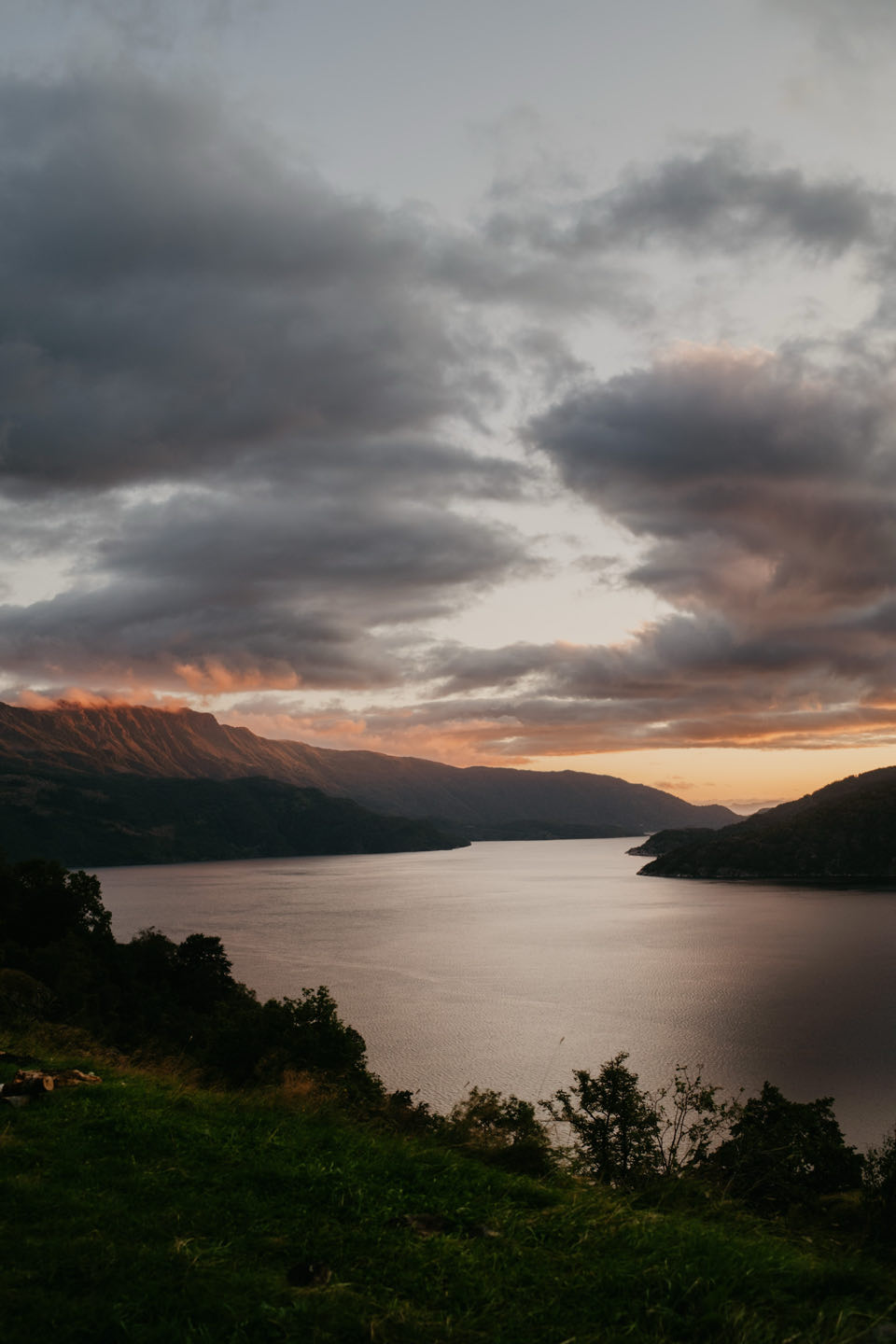 Roadtrip door Fjord-Noorwegen: praktische tips voor 2 campers — Edland & Odda | Verkenning met de Squad 🔎