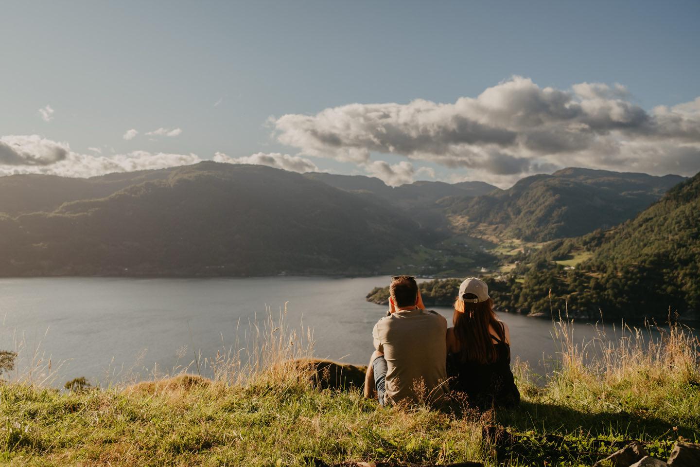 Roadtrip door Fjord-Noorwegen: praktische tips voor 2 campers — Edland & Odda | Verkenning met de Squad 🔎